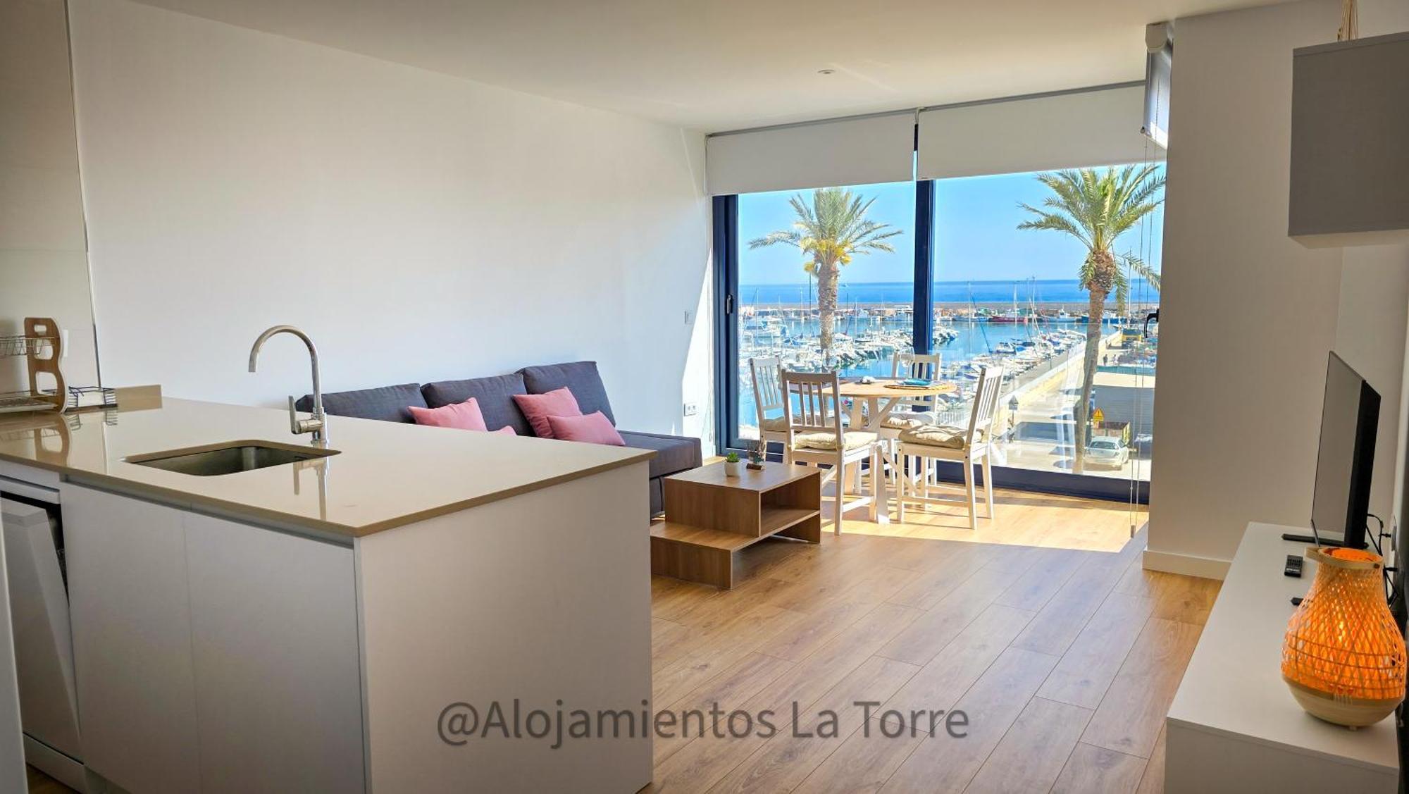 Puerto Caleta Dream - Alojamientos La Torre Калета-де-Велес Екстер'єр фото